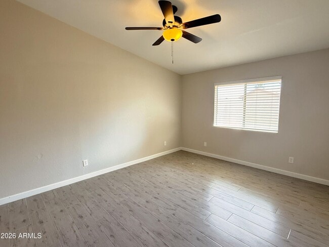 Building Photo - 2605 W Willow Ave