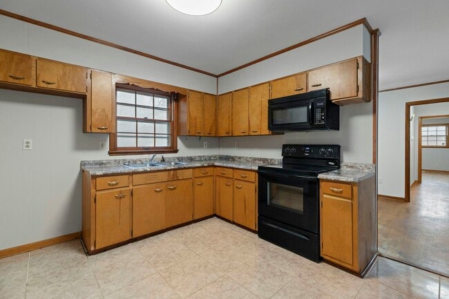 Building Photo - 3511 Purdy Dr NW