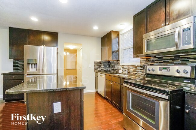 Building Photo - 4015 Peregrine Pass Dr
