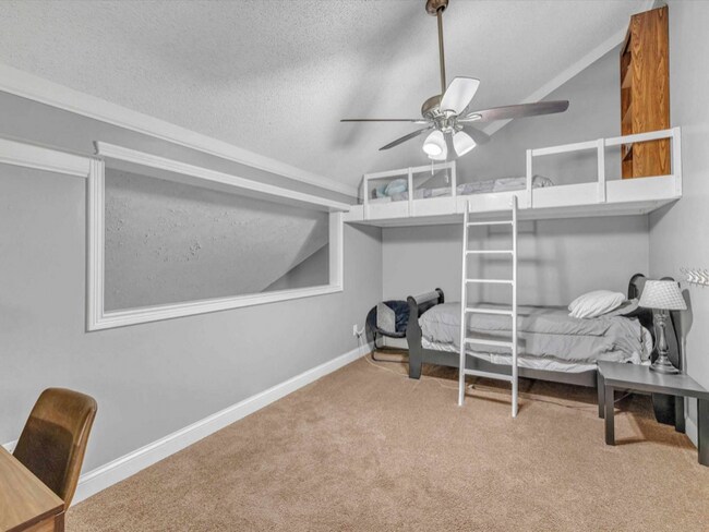 Building Photo - 4303 Loft Cove