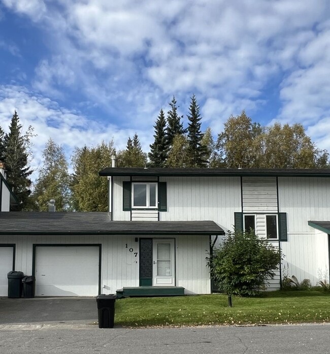 Building Photo - 3 Bed 2 Bath Fully Furnished Unit in Fairbanks- SORRY, NO PETS!