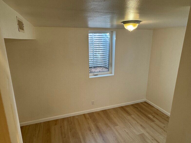 Building Photo - 6085 W Arkansas Ave