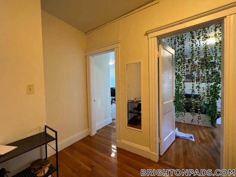 Building Photo - 135 Washington St