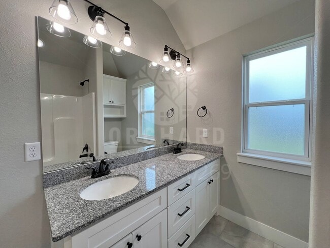 Building Photo - Tontitown- Single-Family Homes- Spacious Hickorywood Plan