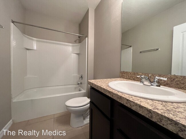 Building Photo - 4 br, 2 bath House - 1665 Laurel Oaks Dr