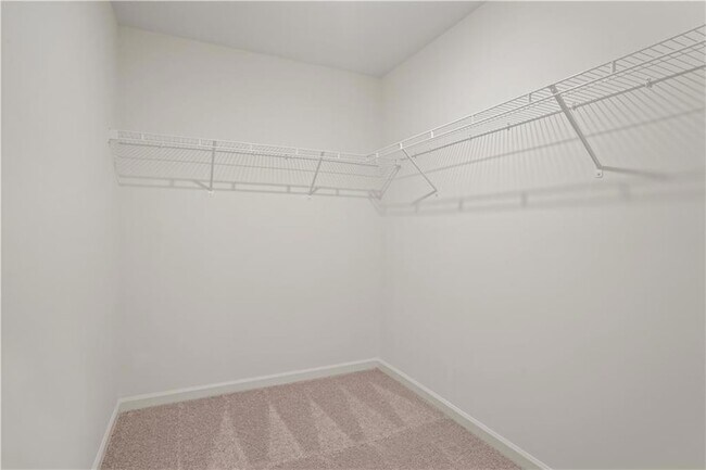 Building Photo - 541 Magnolia Cir