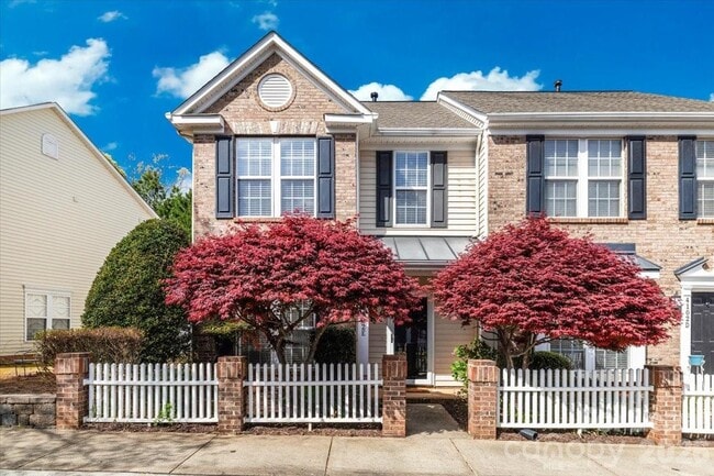 Building Photo - 4102 Christine Ln