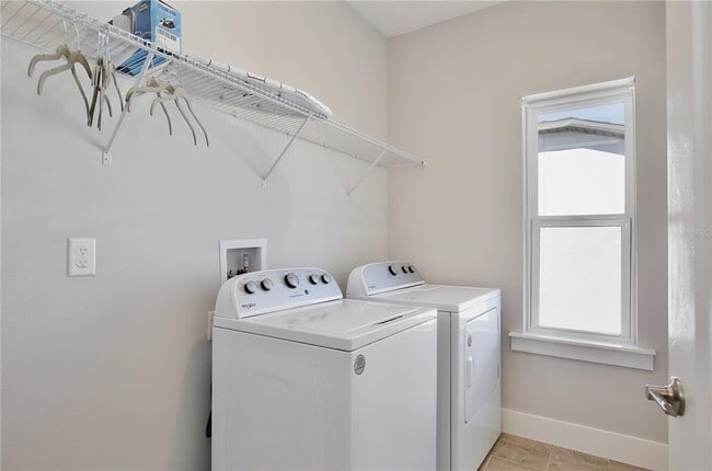 Building Photo - 1101 Arisha Dr