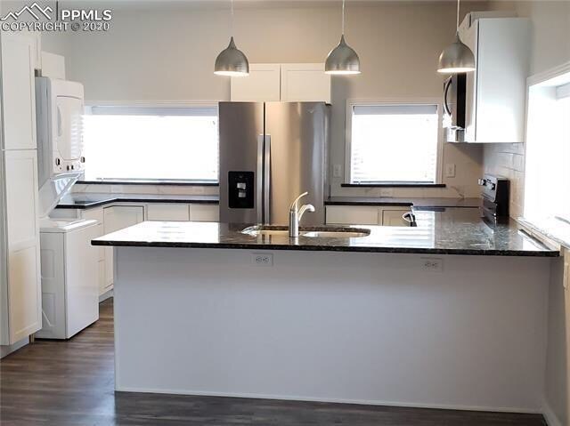 Building Photo - 2310 E St Vrain St