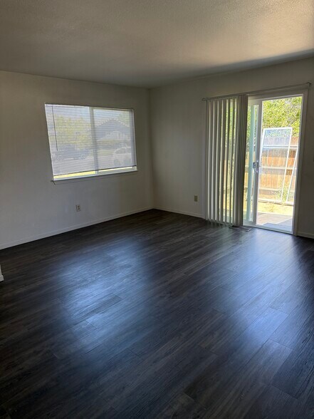 Building Photo - 1442 Kimmerling Rd