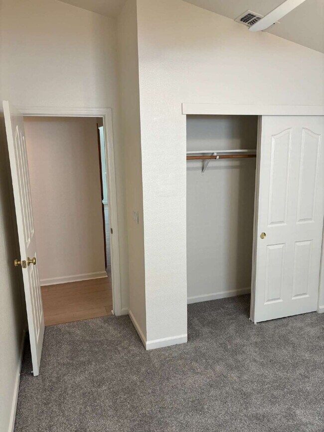 Building Photo - Charming 3 Bedroom Home in Desirable Elk Grove Neighborhood with 2-Car Garage