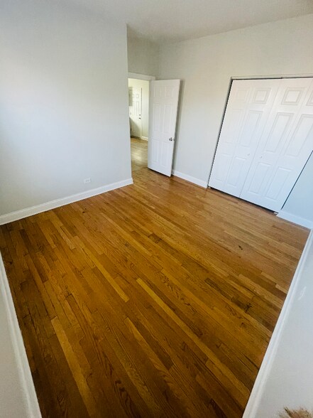 Building Photo - 6847 S Indiana Ave