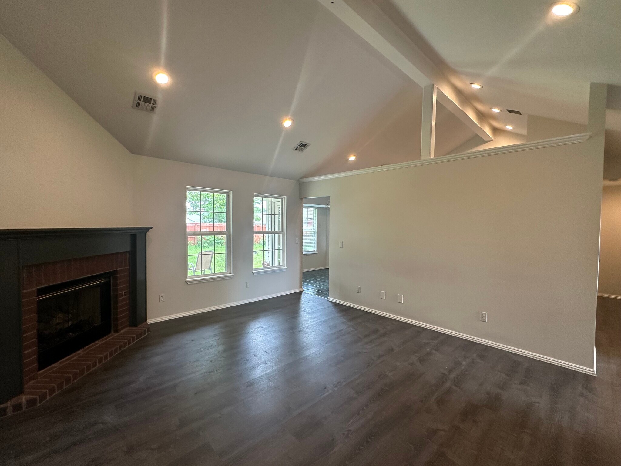 Building Photo - 312 Edgehill Ave