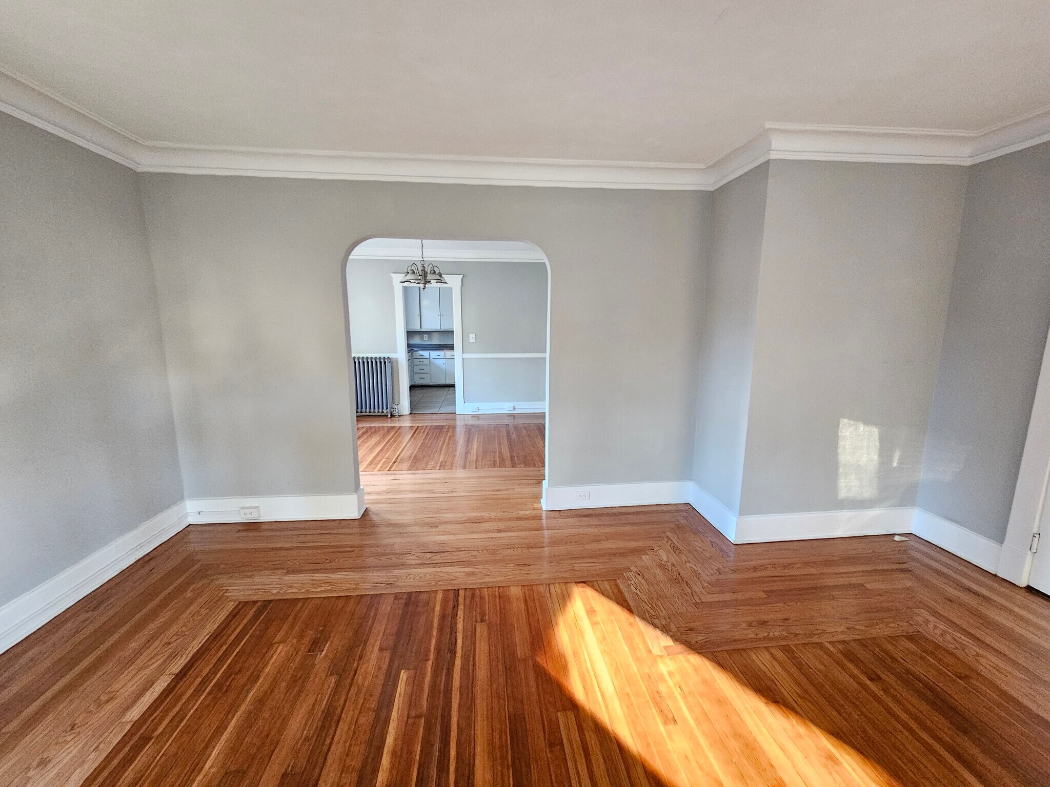 Building Photo - 217 S Whittlesey Ave