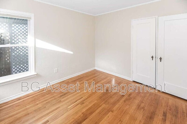 Building Photo - 317 Pomona Ave