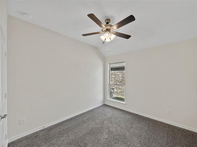 Building Photo - 10505 Breezeway Dr