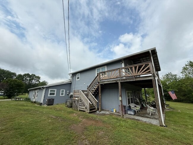 Building Photo - 1BD/1BA in Chickamauga - Water, trash, and...