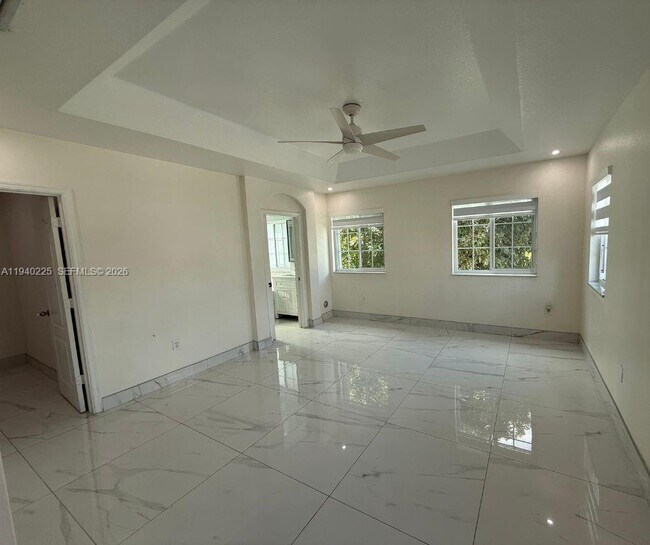 Building Photo - 27037 SW 142nd Ave