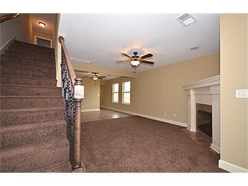 Building Photo - 3 Bedroom, 2.5 Bath Townhome in Fox Creek Subdivision with a 1 car garage