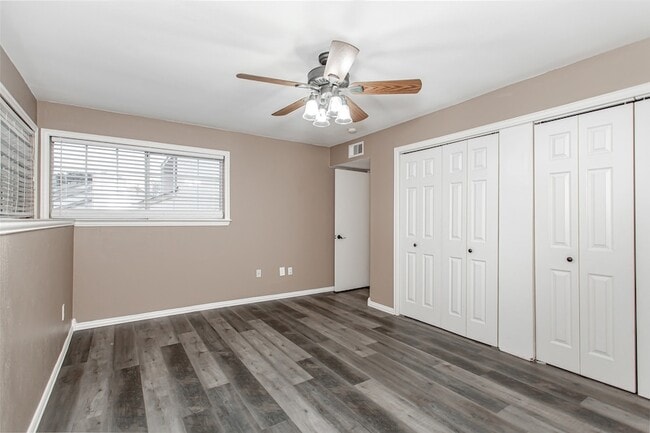 Building Photo - 13109 Burninglog Ln