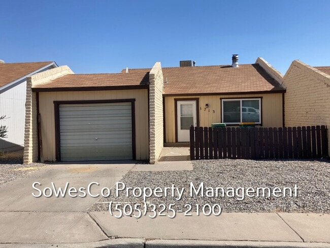 Primary Photo - 3 Bedroom 2 Bath Home in Central Farmingto...