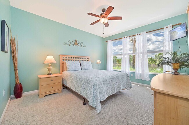 Building Photo - ***FULLY FURNISHED - 2/2 condo with LAKE V...