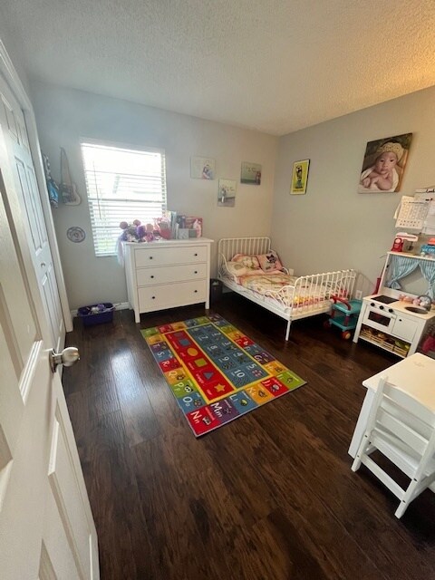 Building Photo - Beautiful Like New Home For Rent in Brandon!