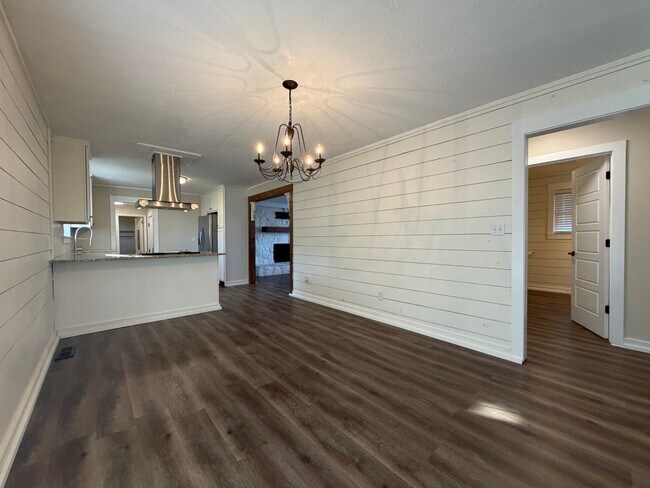 Building Photo - 1046 Tennessee Hills Dr