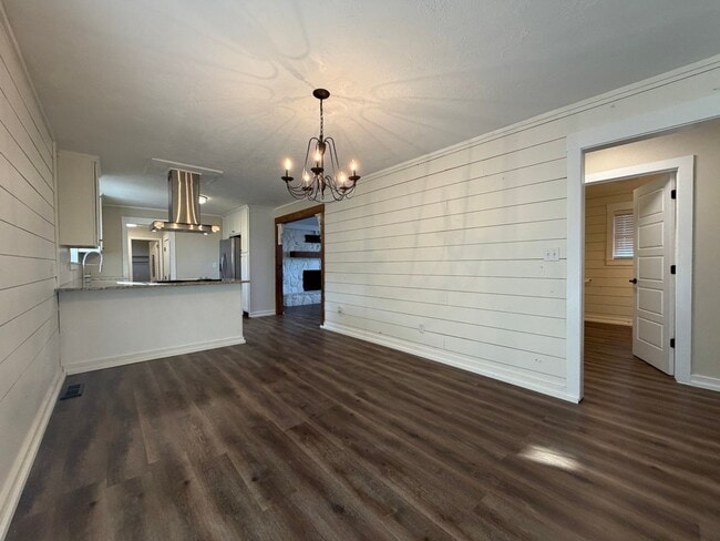 Building Photo - 2 bedroom/1 bath home in West Morristown