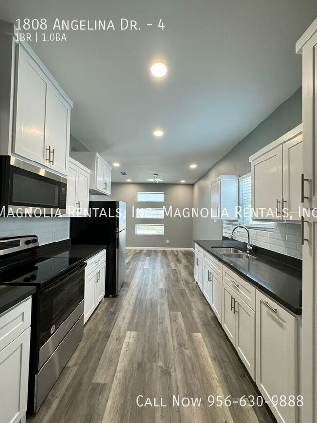 Building Photo - New Construction - San Juan Apartment for ...