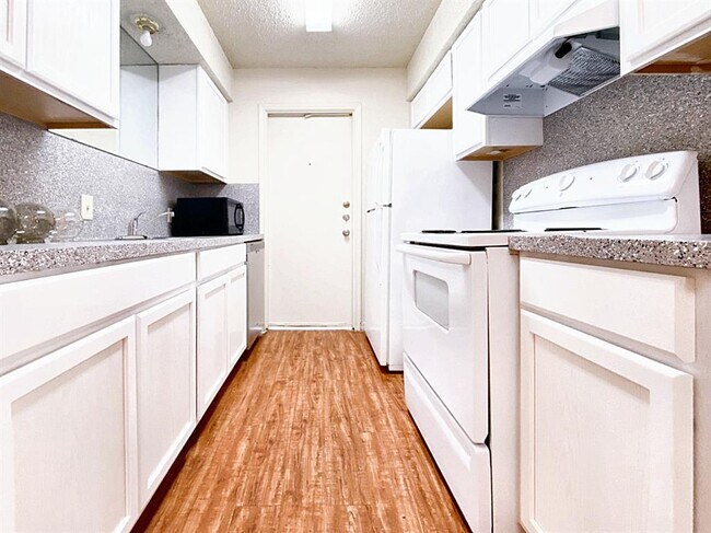 Building Photo - 109 Hughson Ct