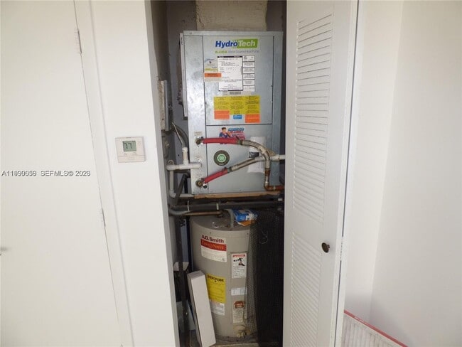 Building Photo - 185 SE 14th Terrace