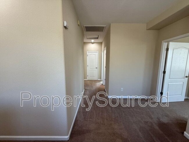 Building Photo - 388 Crescent Moon Dr