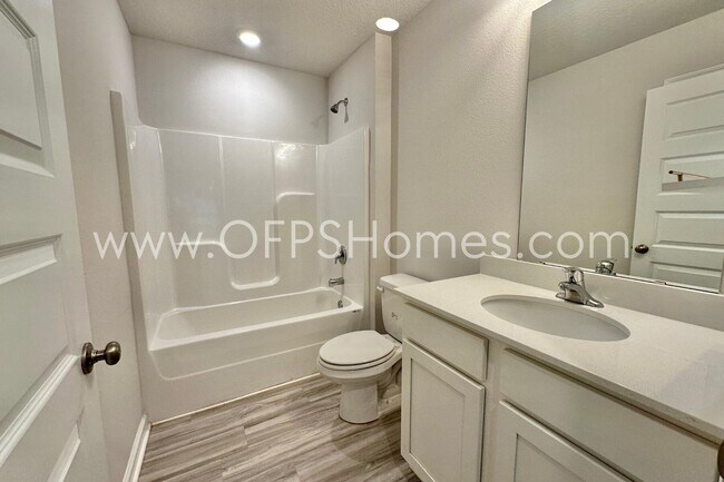 Building Photo - 2640 Saltgrass Wy