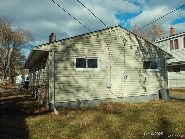 Building Photo - 27107 Florence St