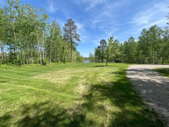 Building Photo - 47850 Scenic Hwy