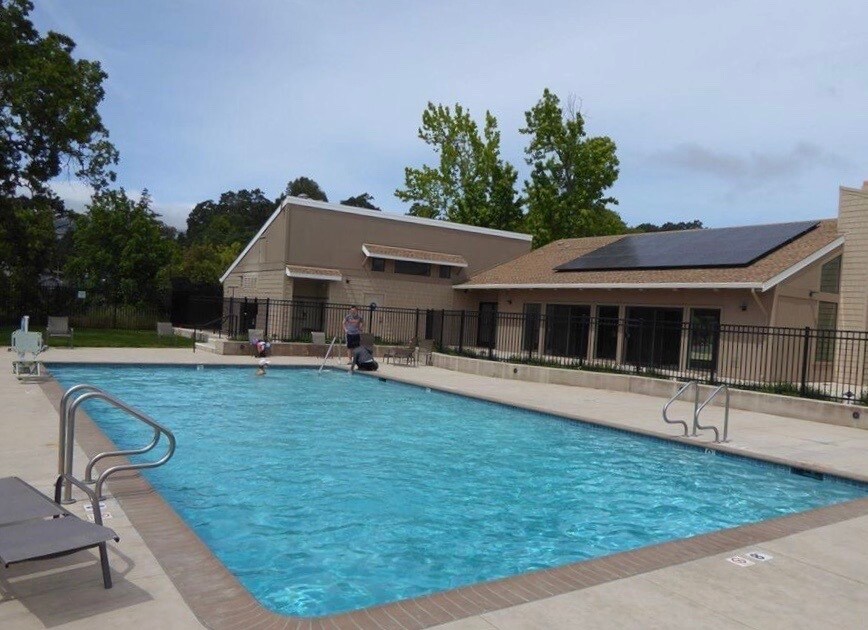 Building Photo - 5 Oak Crest Ct