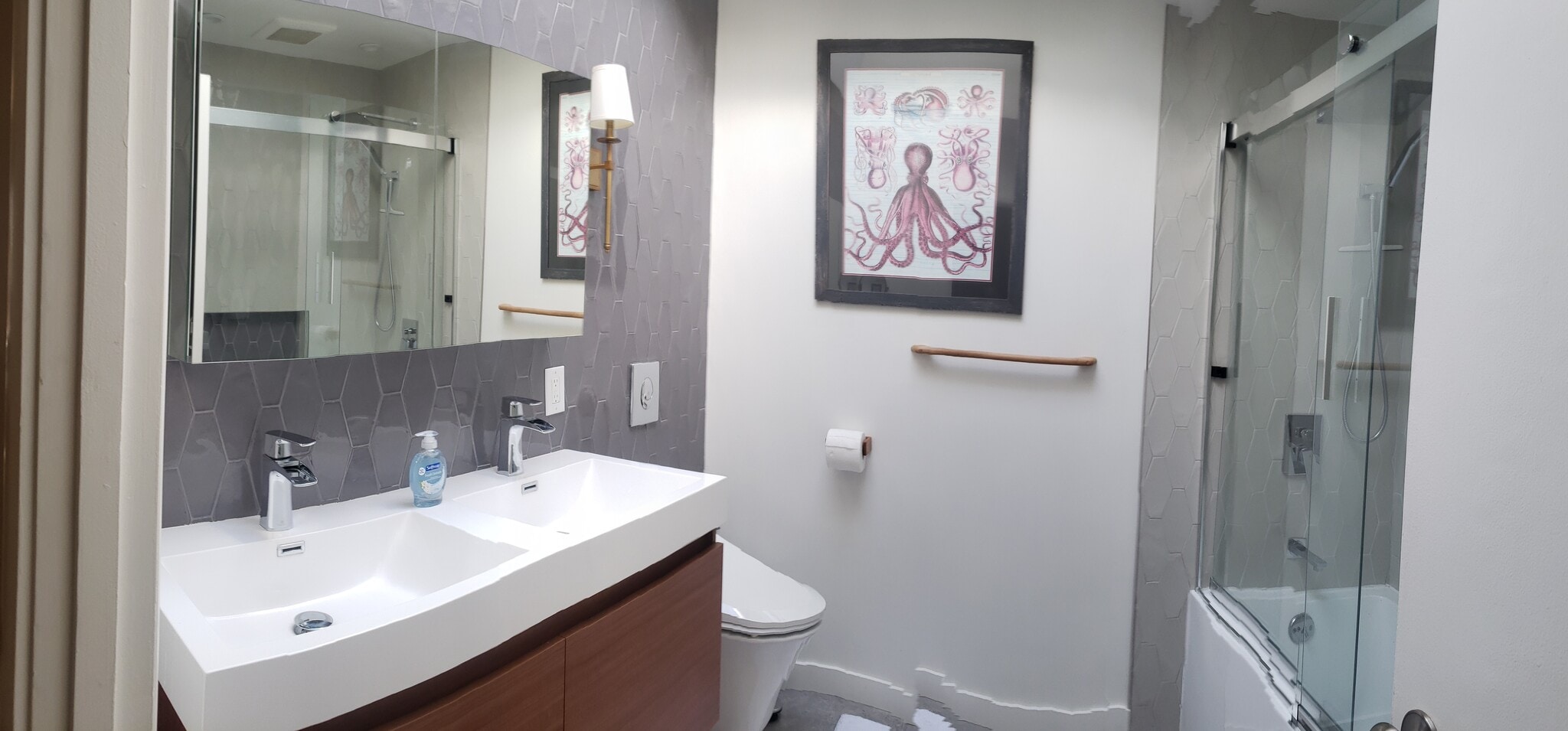 Building Photo - 717 Rolph St