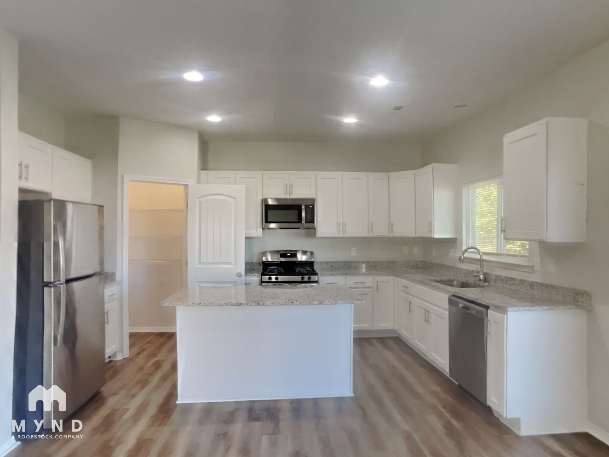 Building Photo - 1120 Sweet Gale Dr