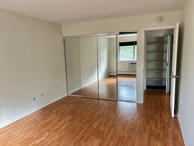 Building Photo - 2 Villa Verde Dr