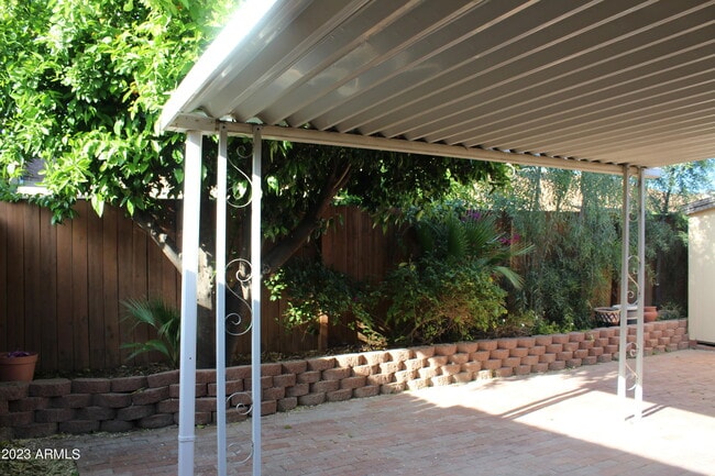 Building Photo - 5128 W Carol Ave