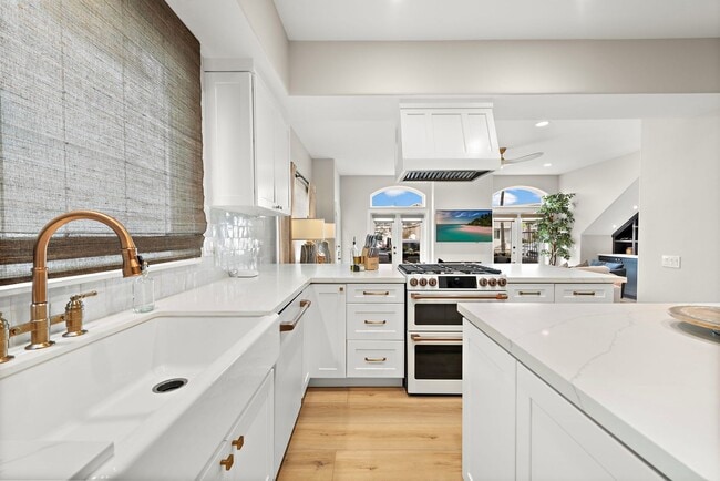 Building Photo - Vacation Rental on Balboa Peninsula