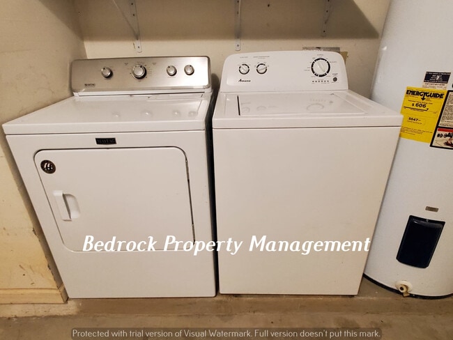 Building Photo - 110 Fernwood Cir