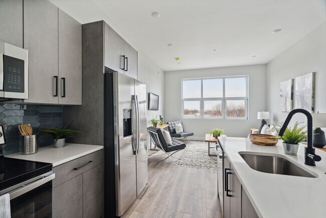 Building Photo - The Washington Apartments