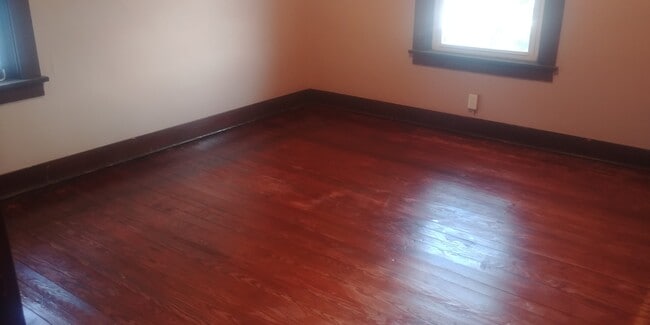 Building Photo - 727 Michigan Ave