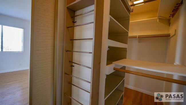 Building Photo - OPEN HOUSE, NOV. 24th at 2 pm - Downtown/Harbor Views!