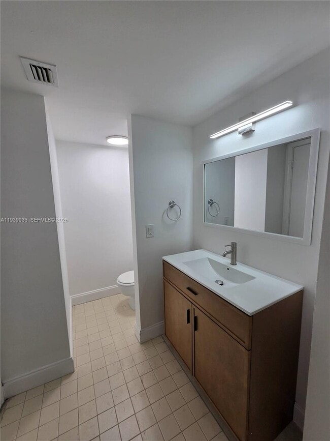 Building Photo - 20840 San Simeon Way