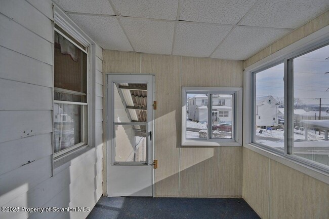 Building Photo - 1307 Wood St