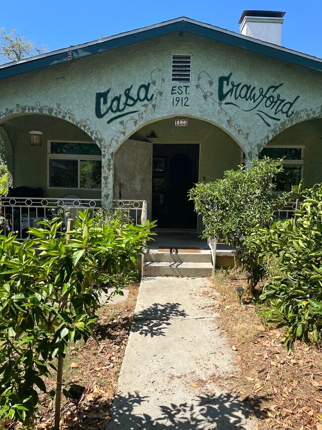 Primary Photo - 1125 N Benton Way