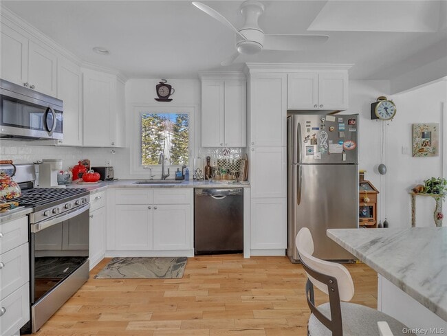 Building Photo - 6 Kenbar Rd